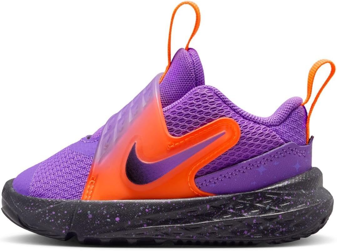 Nike Unisex Kids' Team Hustle D 12 Basketball Shoes - Boys Girls Toddlers & Baby Sneakers