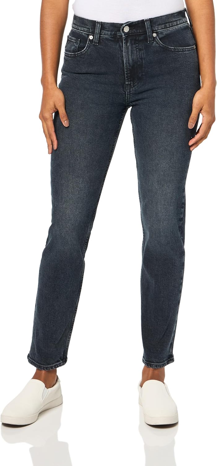 Womens High Rise 90s Straight Fit Denim Jeans
