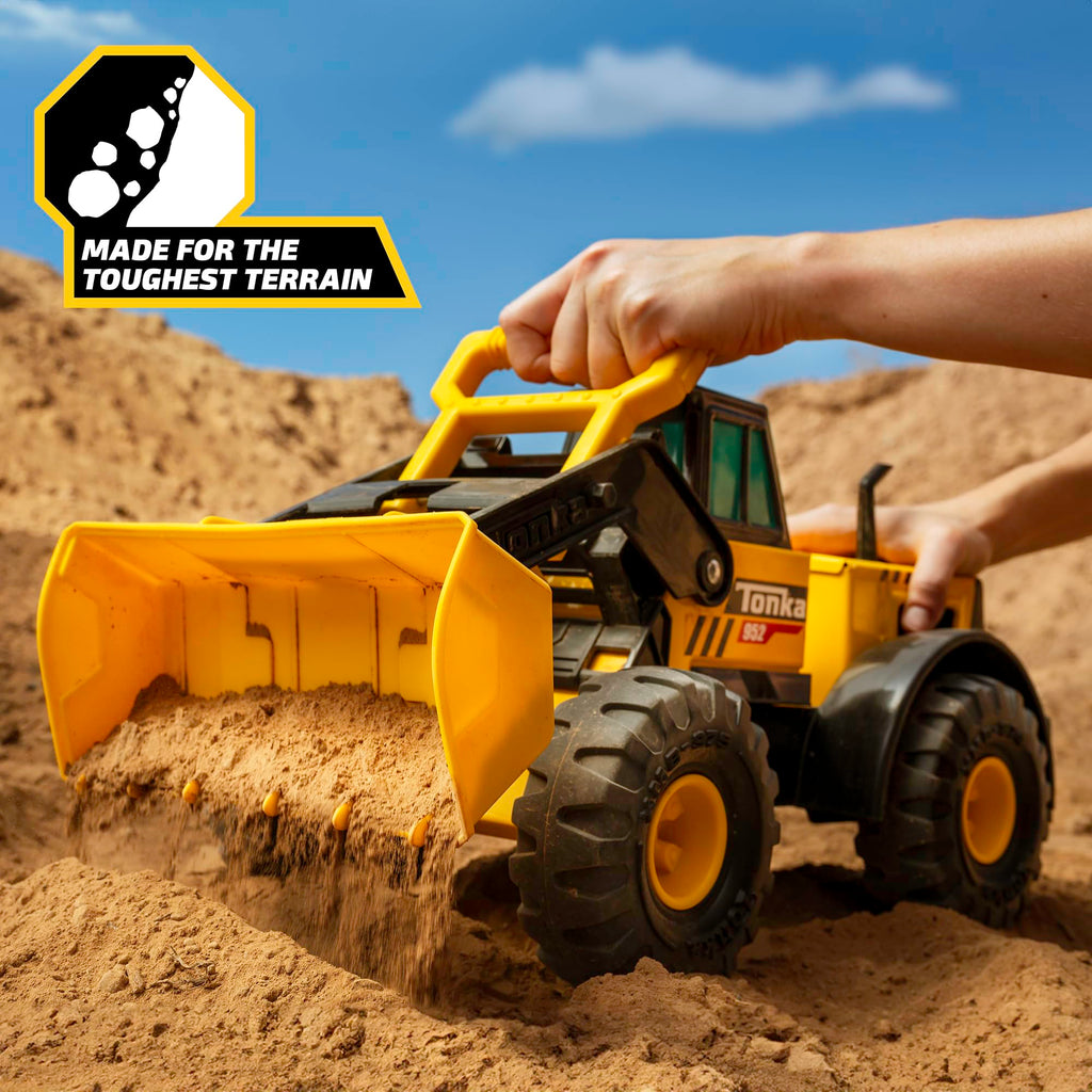 Tonka Steel Classics 4x4 Pickup Truck - Made with Steel & Sturdy Plastic, Yellow Toy Construction Truck, Boys and Girls, Kids, Toddlers, Ages 3+