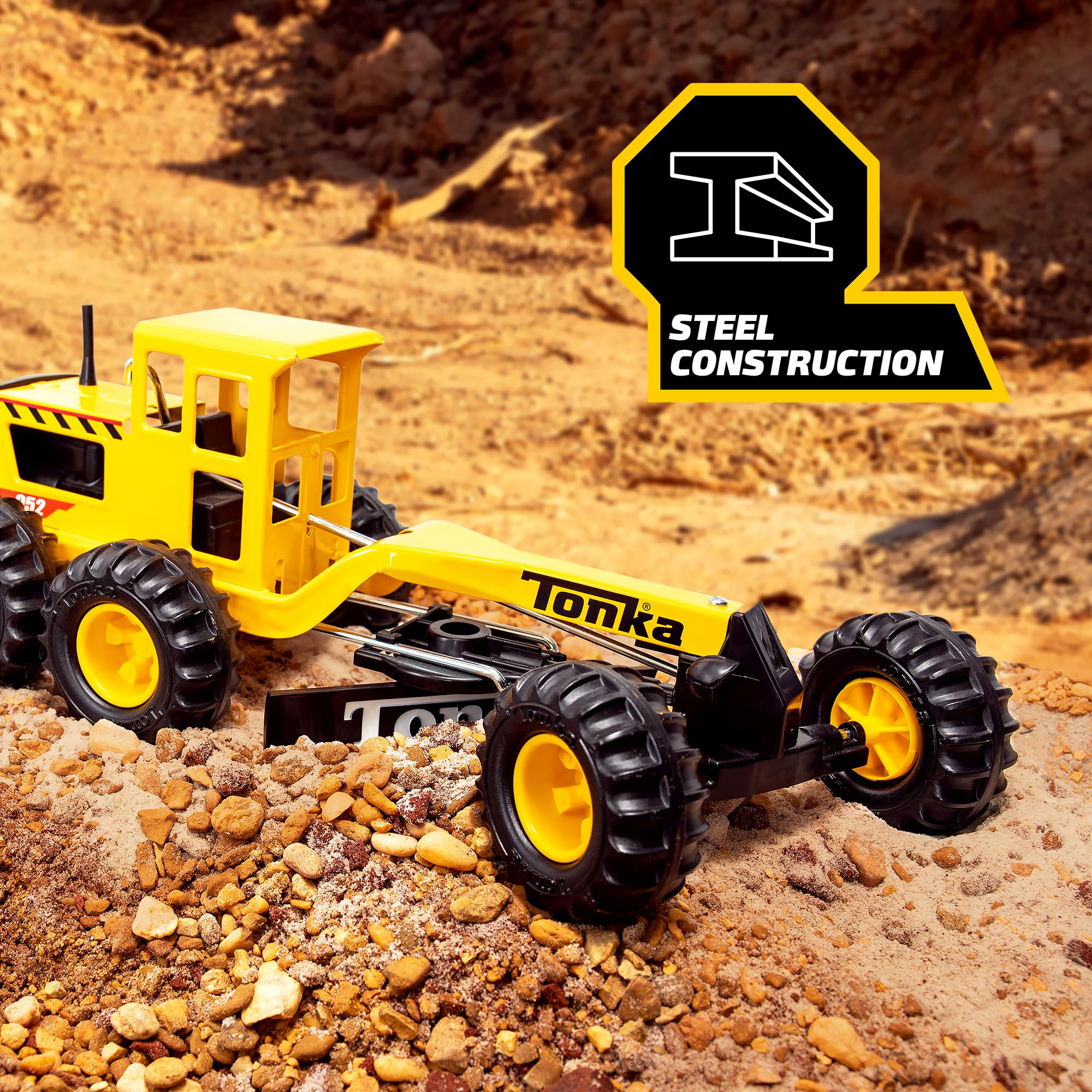 Tonka Steel Classics 4x4 Pickup Truck - Made with Steel & Sturdy Plastic, Yellow Toy Construction Truck, Boys and Girls, Kids, Toddlers, Ages 3+