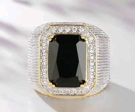 Women Sparkling Luxury Ring