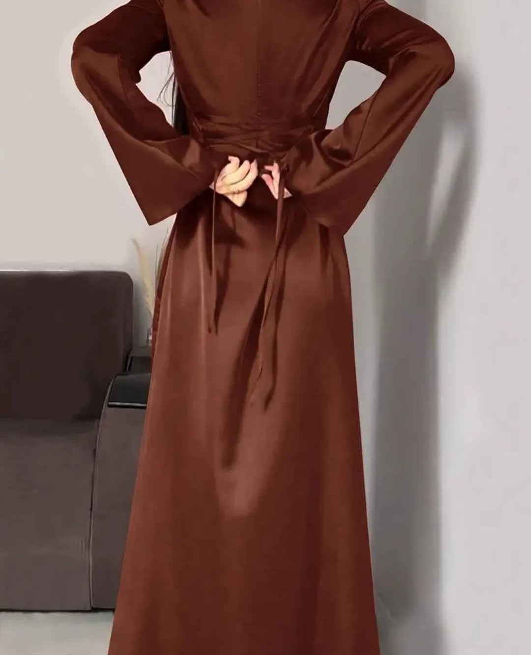 Elegant Arabian Dress (Large)