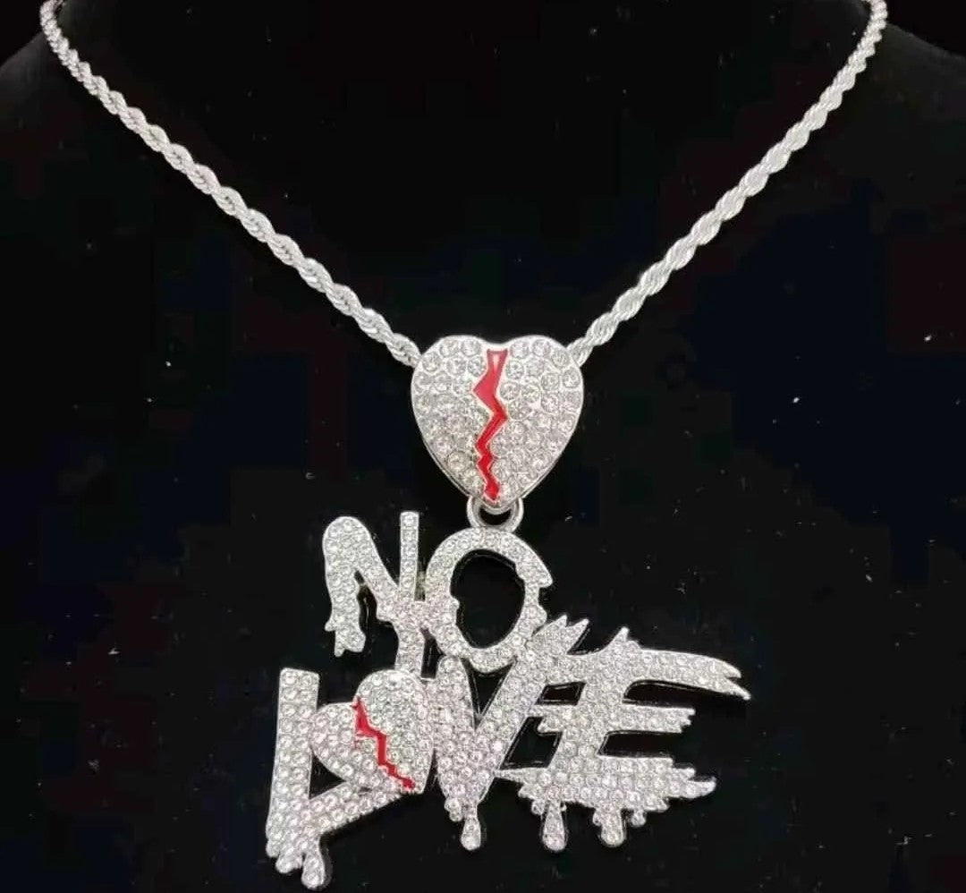 No love heart pendant chain